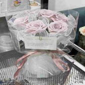 7支蔓塔玫瑰波浪纱花束